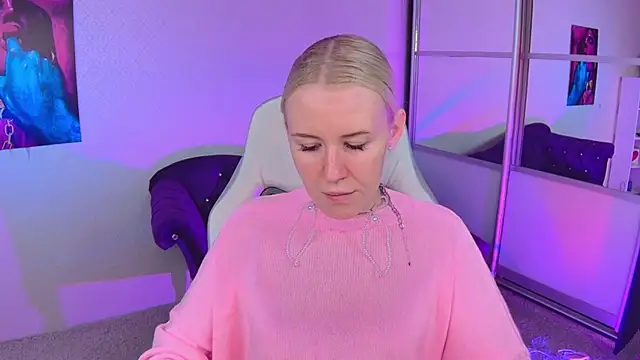 Selenatrend online show from October 2025 12:15:02 PM