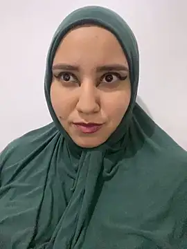 hannahayat online show from January 2025 11:00:01 PM