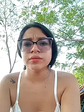 -VICKKY online show from February 2025 08:02:02 PM