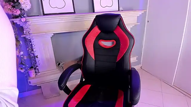 tiffany becker online show from March 2025 07:42:02 PM