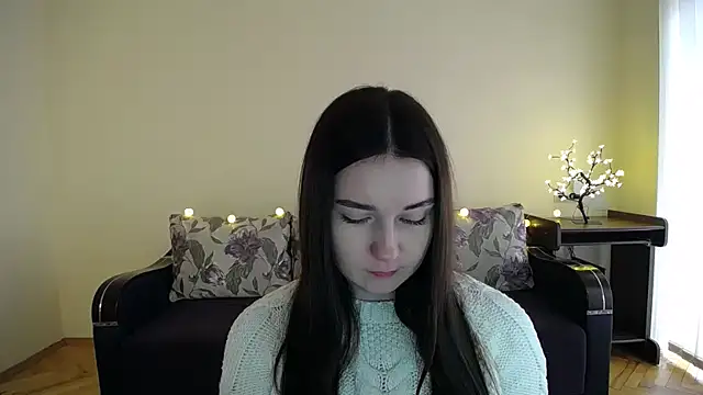 Pretty shy online show from January 2025 09:02:02 AM