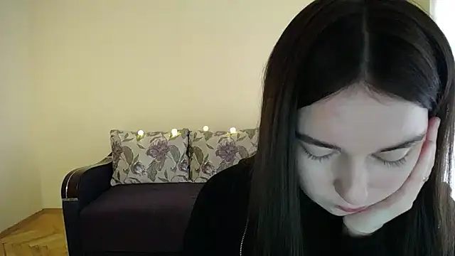 Pretty shy online show from January 2025 11:56:02 AM