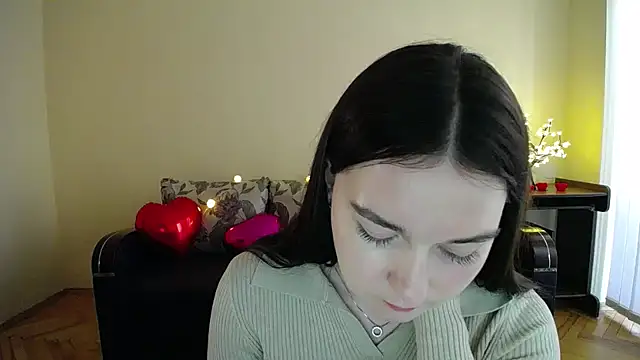 Pretty shy online show from February 2025 12:23:02 PM