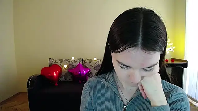 Pretty shy online show from March 2025 01:14:01 PM