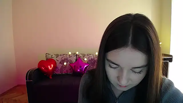 Pretty shy online show from March 2025 08:55:02 AM