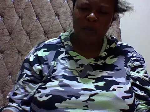 zoey10 online show from November 2025 06:07:02 PM