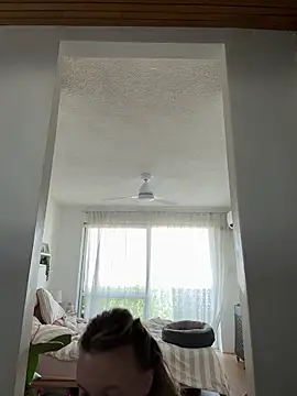 isisxoxx online show from September 2025 10:09:01 PM