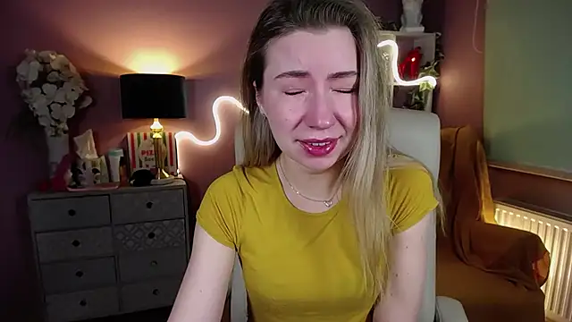 Mia Tasty online show from February 2025 07:24:02 AM