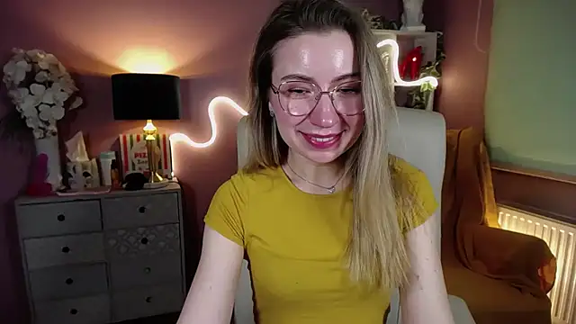 Mia Tasty online show from February 2025 01:37:01 PM