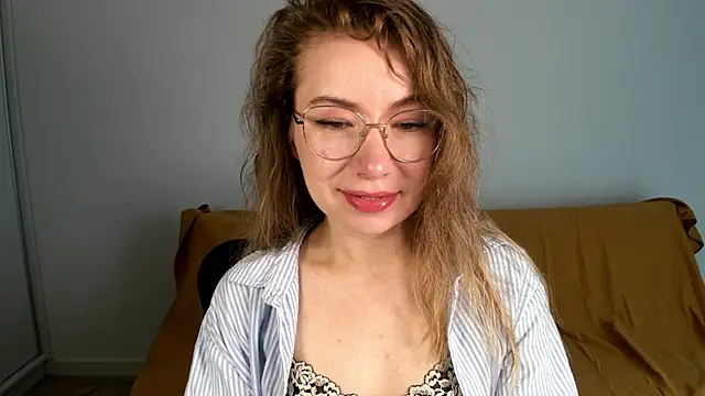 Snapshot of Mia_Tasty chatting on July 2026 06:30:01 AM Mia Tasty online show from July 2026 06:30:01 AM