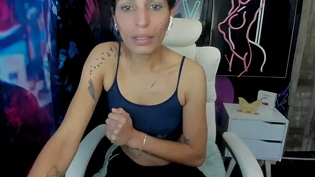 Snapshot of ImCrazzy chatting on February 2025 01:38:01 PM ImCrazzy online show from February 2025 01:38:01 PM