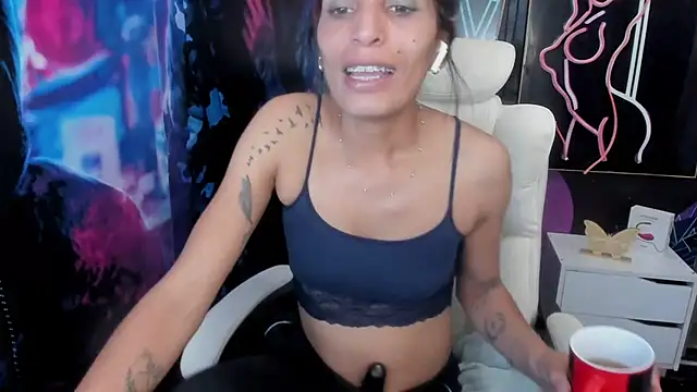 Snapshot of ImCrazzy chatting on February 2025 07:44:02 PM ImCrazzy online show from February 2025 07:44:02 PM