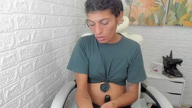 Snapshot of ImCrazzy chatting on March 2025 06:00:02 PM ImCrazzy online show from March 2025 06:00:02 PM