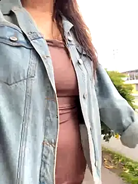 iriiina veneno online show from November 2025 03:03:01 PM