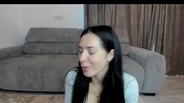 Emmapmg online show from September 2025 08:08:01 AM