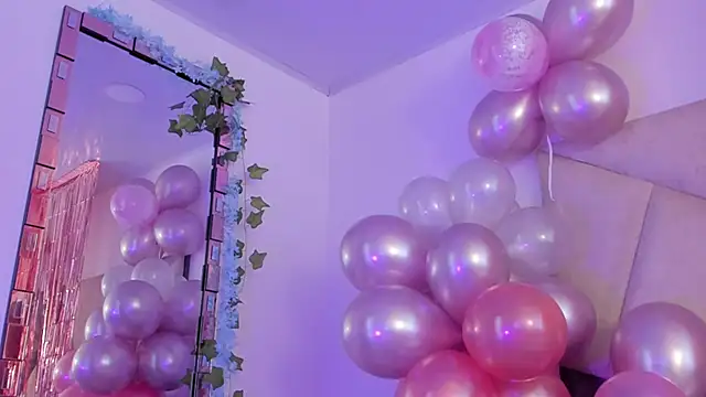 BonnieCute  online show from March 2025 02:43:02 PM