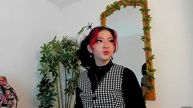 BonnieCute  online show from November 2025 11:37:01 PM