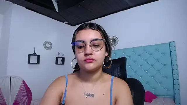 antonella sweetlittle online show from April 2026 12:20:02 PM