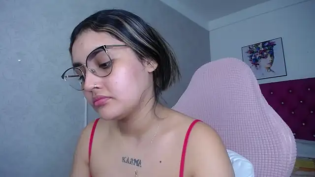 Snapshot of antonella_sweetlittle chatting on May 2026 01:38:02 PM antonella sweetlittle online show from May 2026 01:38:02 PM