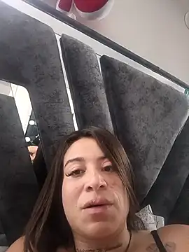 Alona Evans online show from February 2025 12:00:01 PM