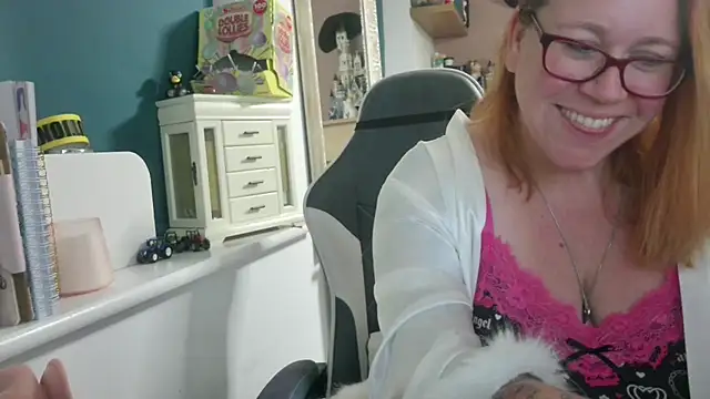 NikiDeeOfficial online show from September 2025 09:14:01 PM