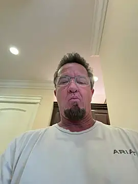 sluttydylan online show from June 2026 09:52:02 PM