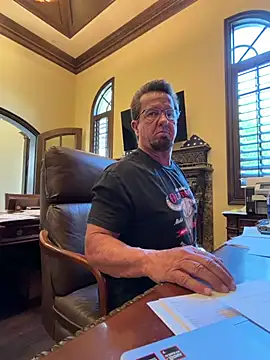 sluttydylan online show from August 2026 09:06:01 PM