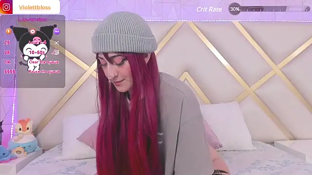 Snapshot of Violettbloss chatting on January 2025 01:42:02 AM Violettbloss online show from January 2025 01:42:02 AM