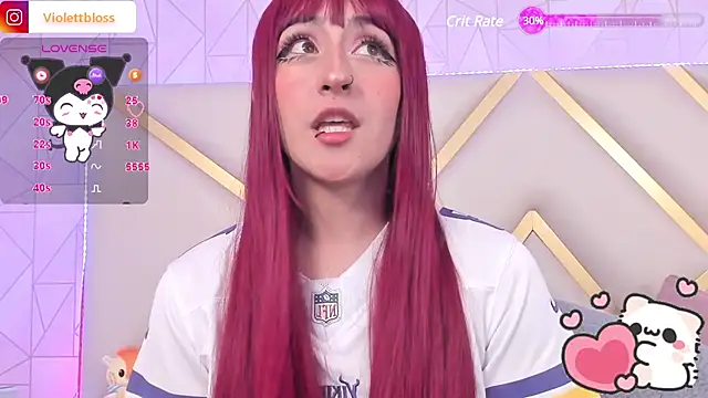 Snapshot of Violettbloss chatting on January 2025 01:36:02 AM Violettbloss online show from January 2025 01:36:02 AM