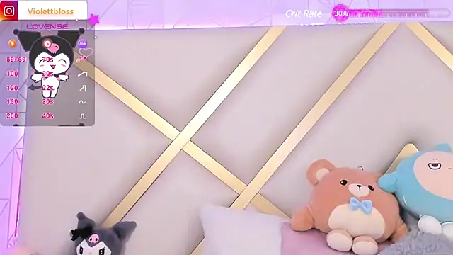 Snapshot of Violettbloss chatting on February 2025 09:20:02 PM Violettbloss online show from February 2025 09:20:02 PM