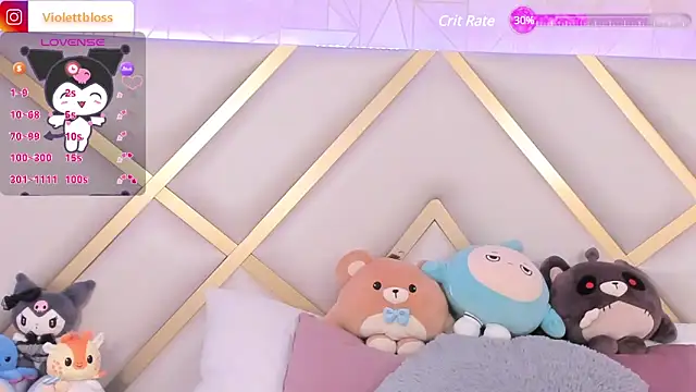 Snapshot of Violettbloss chatting on February 2025 09:17:01 PM Violettbloss online show from February 2025 09:17:01 PM