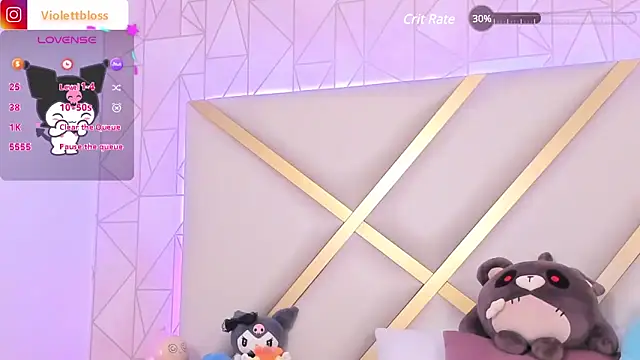 Snapshot of Violettbloss chatting on February 2025 03:18:01 AM Violettbloss online show from February 2025 03:18:01 AM