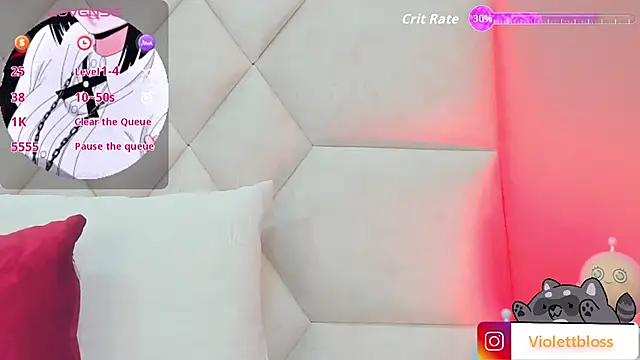 Snapshot of Violettbloss chatting on September 2025 03:07:02 AM Violettbloss online show from September 2025 03:07:02 AM