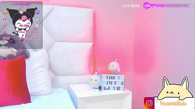 Snapshot of Violettbloss chatting on September 2025 03:10:01 AM Violettbloss online show from September 2025 03:10:01 AM