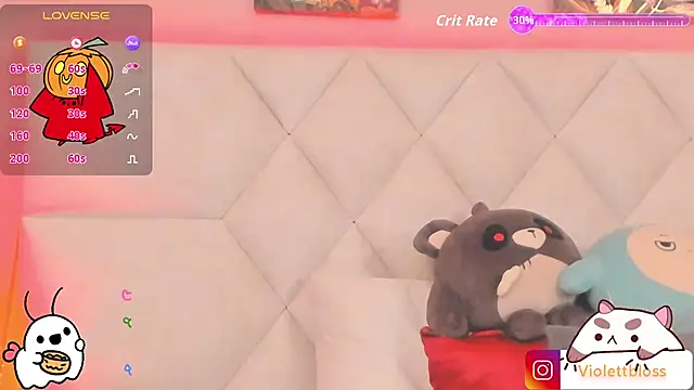 Snapshot of Violettbloss chatting on October 2025 03:29:02 AM Violettbloss online show from October 2025 03:29:02 AM