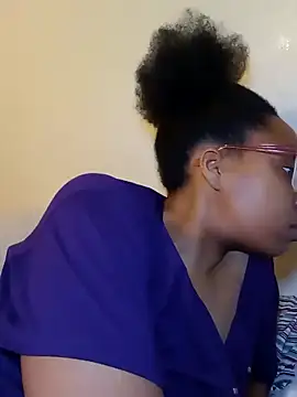 madamsensuale online show from February 2025 02:01:01 AM