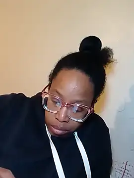 madamsensuale online show from February 2025 05:19:02 AM