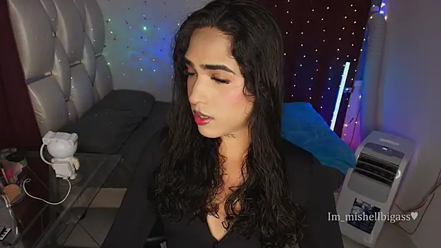 Snapshot of im_mishellbigass chatting on July 2026 01:40:01 AM im mishellbigass online show from July 2026 01:40:01 AM