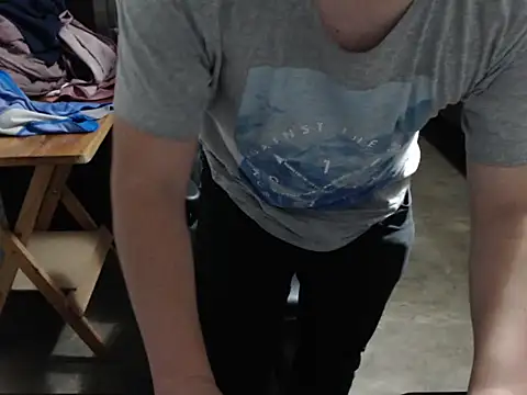 thealfawolf01 online show from December 2024 11:28:01 PM