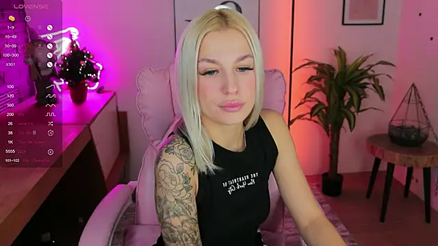 Crystal Barbie online show from December 2024 08:06:02 PM