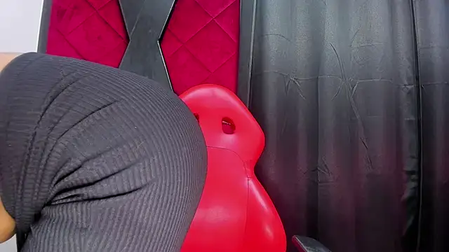 hanna slut  online show from January 2025 10:12:02 AM