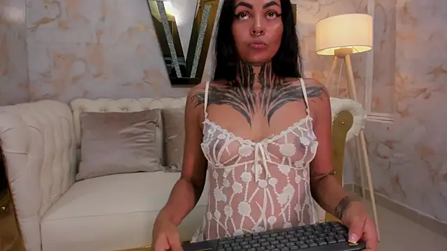 hanna slut  online show from September 2025 10:37:01 AM