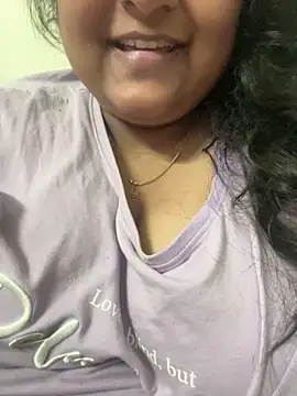 smile pretty online show from January 2025 10:33:01 PM