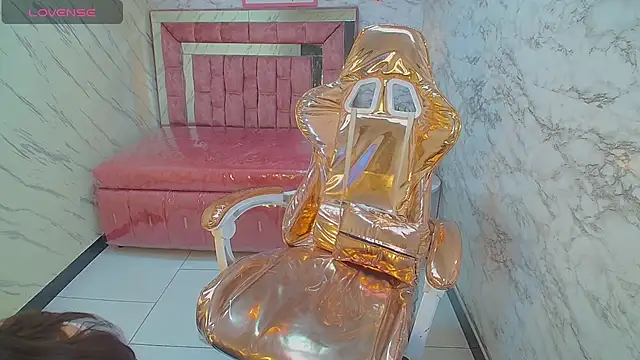  Emily v online show from March 2025 09:40:02 PM