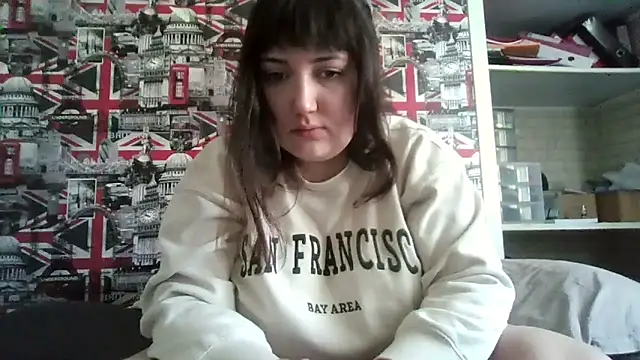 Lynylou online show from October 2025 01:54:01 PM