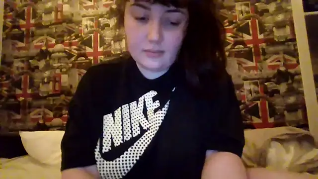 Lynylou online show from January 2026 05:27:02 PM