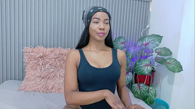 Snapshot of paula__cruzz chatting on April 2026 08:44:01 PM paula cruzz online show from April 2026 08:44:01 PM