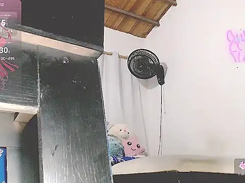 tifany19  online show from September 2025 12:44:02 AM