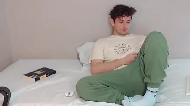 Elio555 online show from January 2025 11:29:01 PM