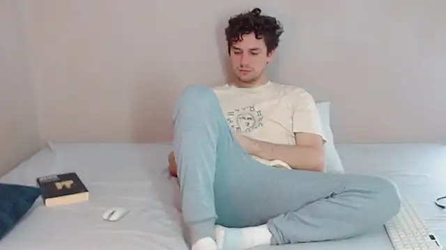 Elio555 online show from February 2025 01:11:01 AM